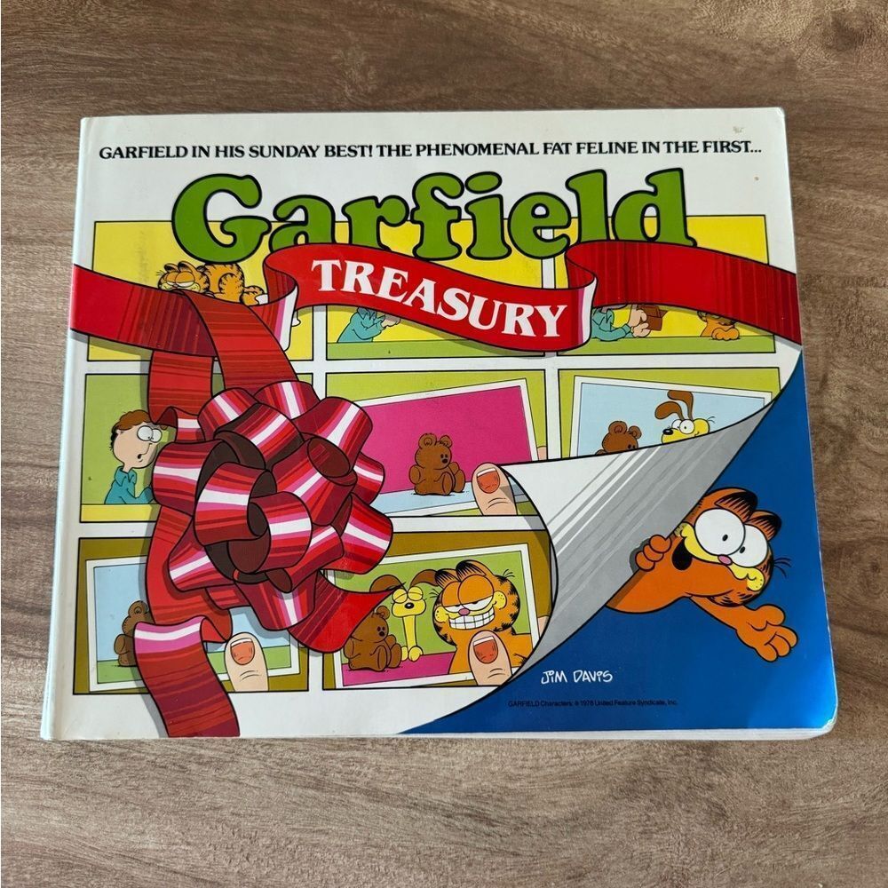 Garfield Series : Garfield Treasury by Jim Davis (1984, Trade Paperback)